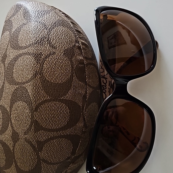 Coach Sunglasses w/ case - Picture 1 of 4